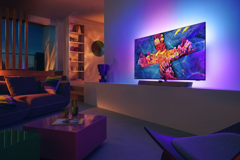 Două noi modele OLED+ sunt vedetele gamei de televizoare Philips Ambilight din 2022