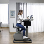 Acer a lansat un birou-bicicletă, unde poți încărca laptopul