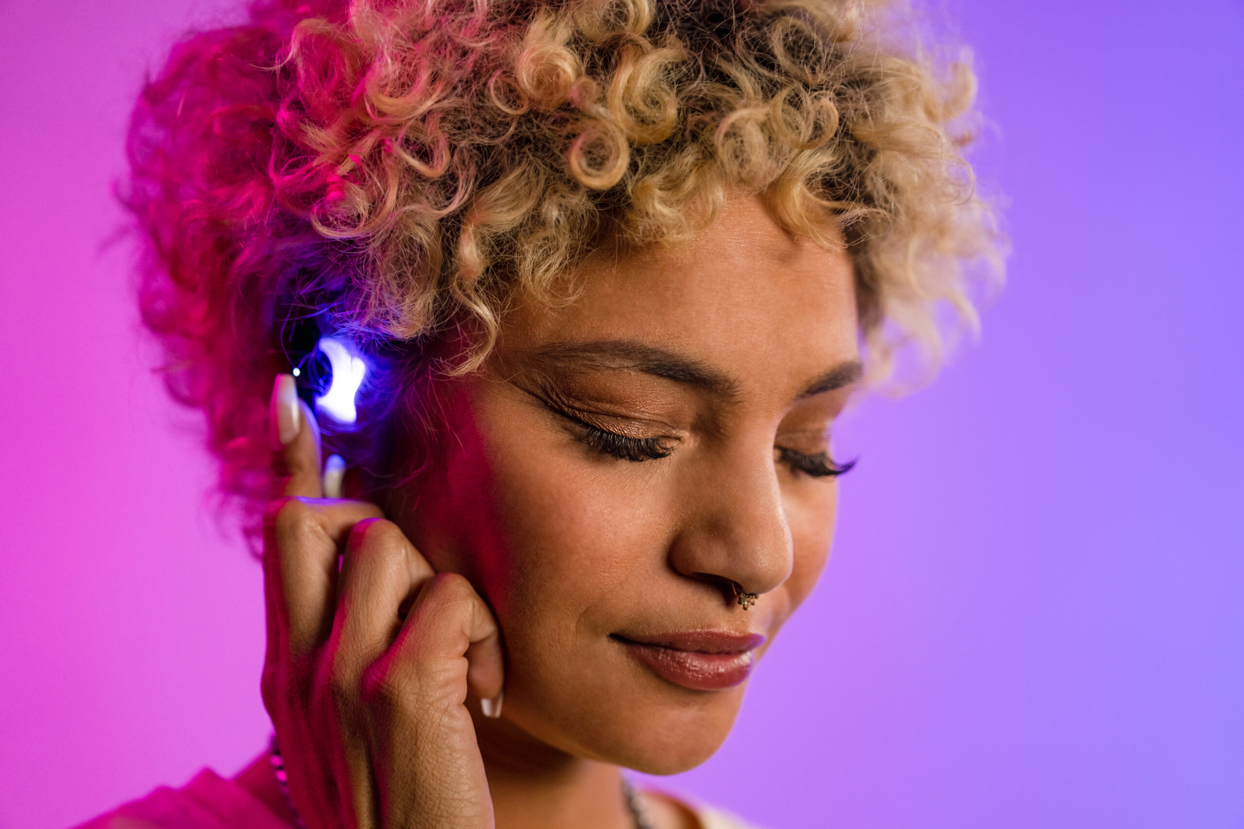 Logitech lansează căști earbud pentru gameri 52 High Resolution JPG FITS LIFE 16x9 1801 scaled