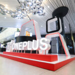 OnePlus a deschis un popup store în România, la Promenada Mall