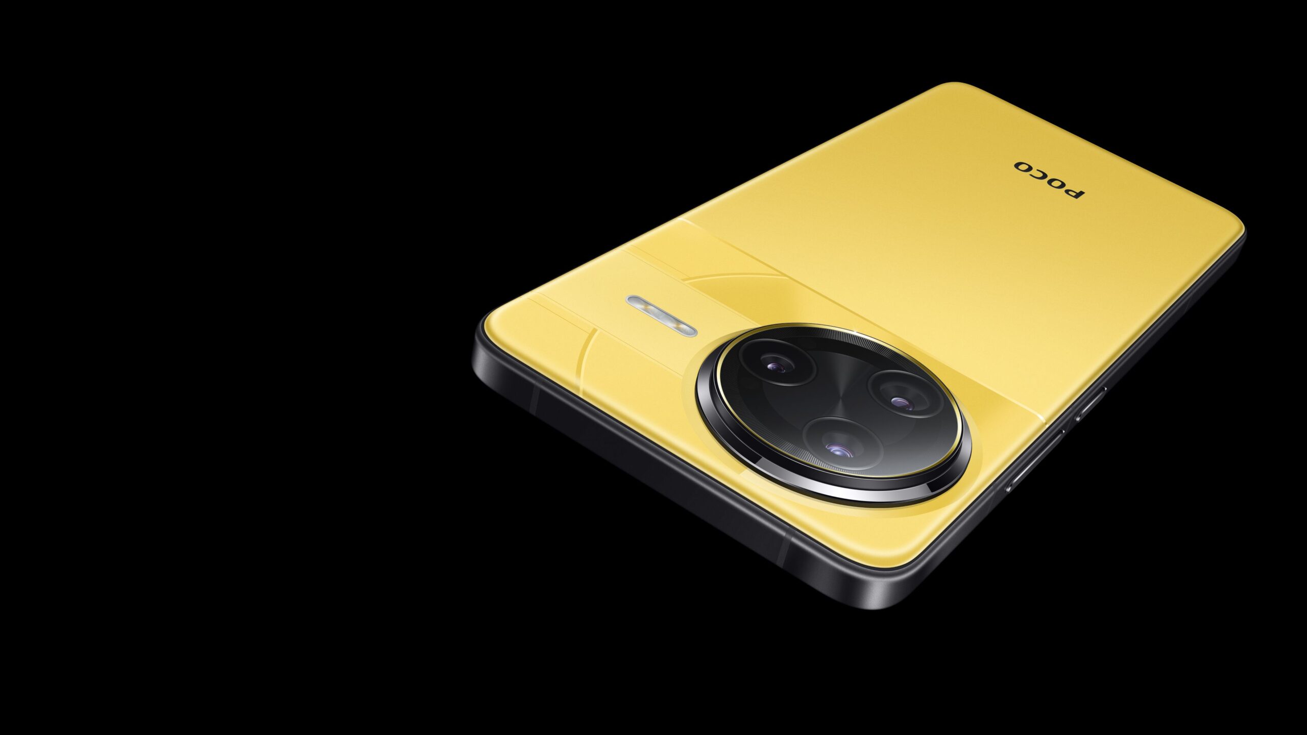 POCO F7 Ultra Yellow special angle1 scaled